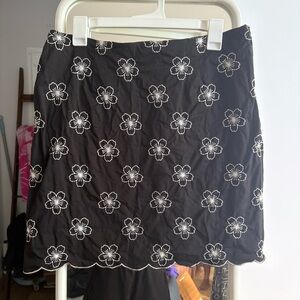 Tori Richard vintage Black Mini Skirt with White Floral Sakura Embroidery